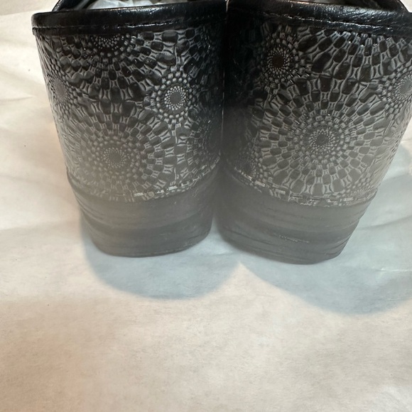 Dansko Black Mules Comfortable Clogs - Picture 4 of 11